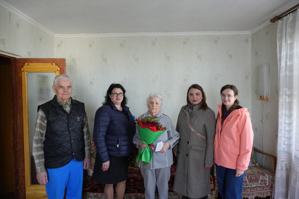 Поздравление ветеранов с Днем Победы!