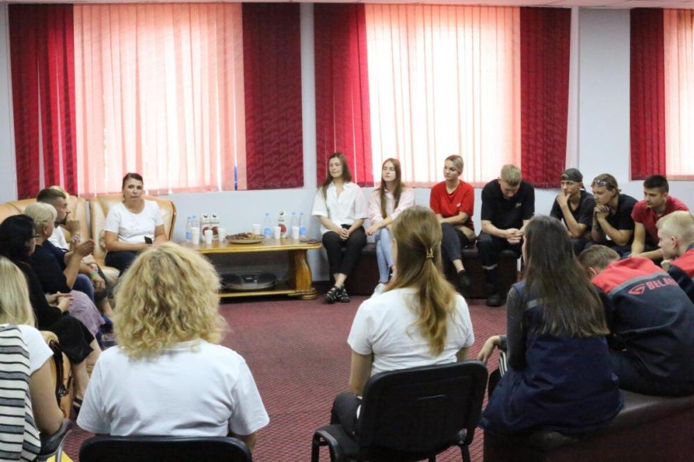 Диалоговые площадка с молодежью