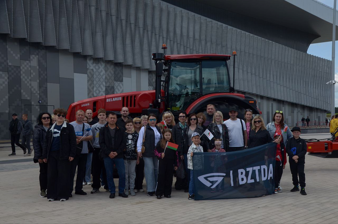 Выставка "Дорога к Победе"